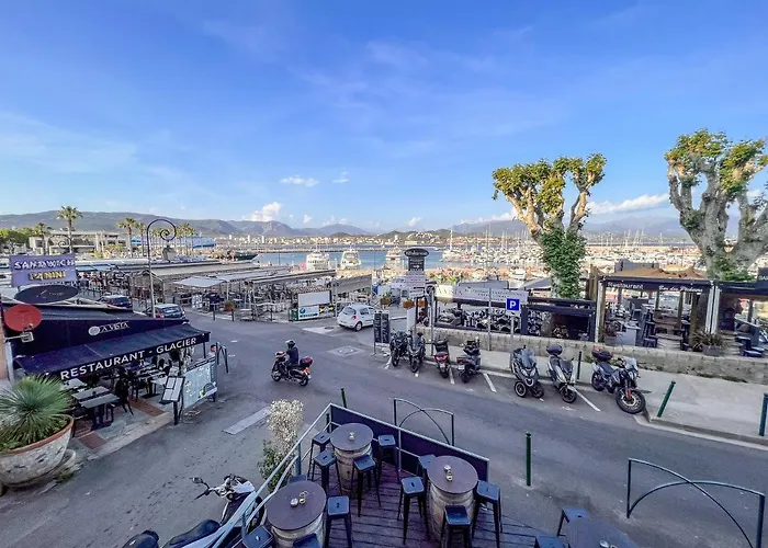 Les Du Pecheur - Hypercentre - Clim - Trip אז'אקסיו